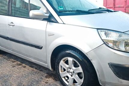 Renault Scenic 80.000 km 3.499 &euro; bad kreuznach 55543