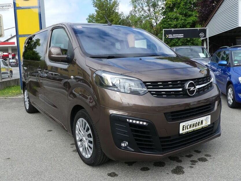 Zafira Life