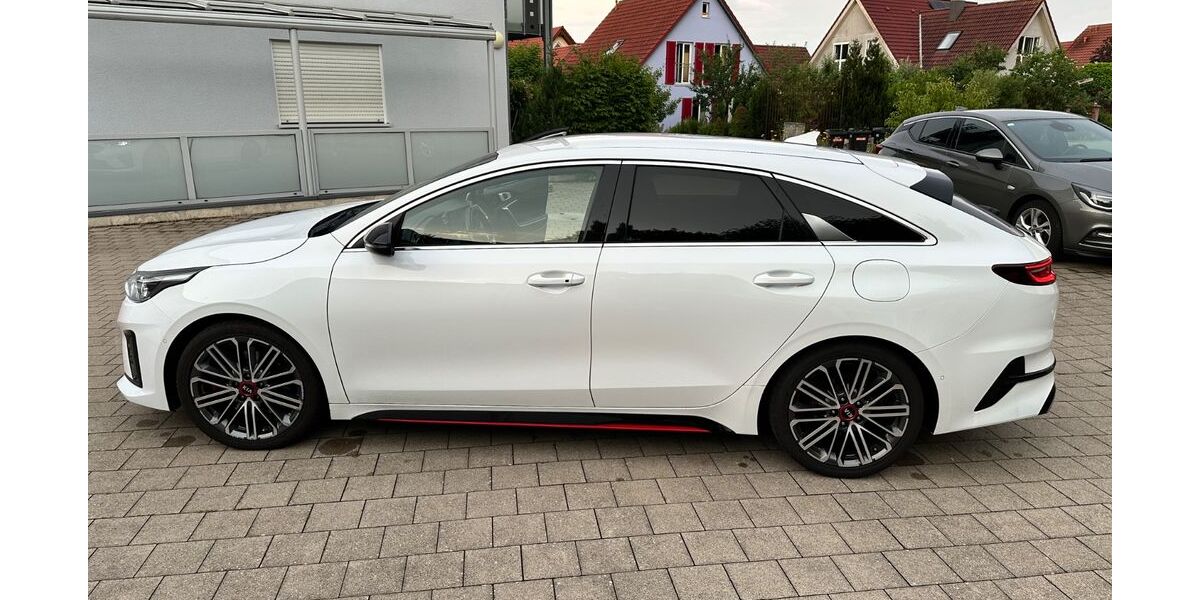 Kia pro ceed / ProCeed 130.000 km 16.999 &euro; Feuchtwangen 91555