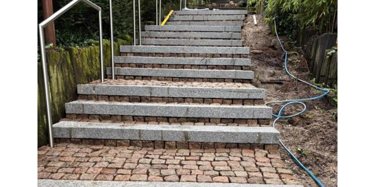 Villa Gerlingen - 3 Zimmer, 200 m&sup2;, 3.500&euro; | Angebot:25018716