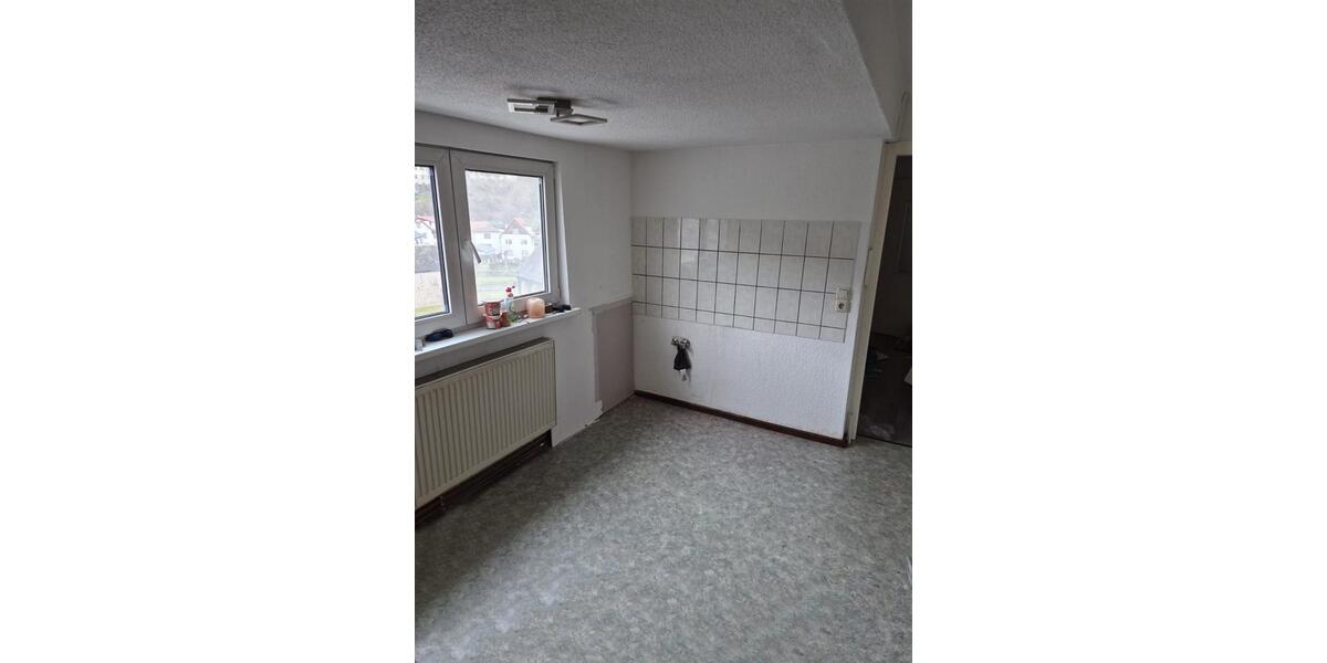 Dachgeschoßwohnung Schwarzburg - 3 Zimmer, 49 m&sup2;, 220&euro; | Angebot:25908192