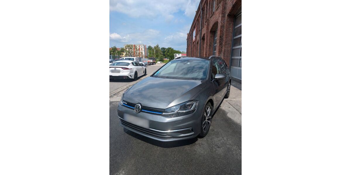 VW Golf 172.250 km 10.500 &euro; Görlitz 02828