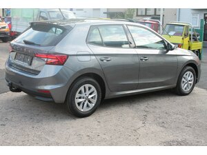 Skoda Fabia TSi DSG Alu AHK Klima Kamera SOFORT !!!!! 10 km 23.395 € Bonn 53225