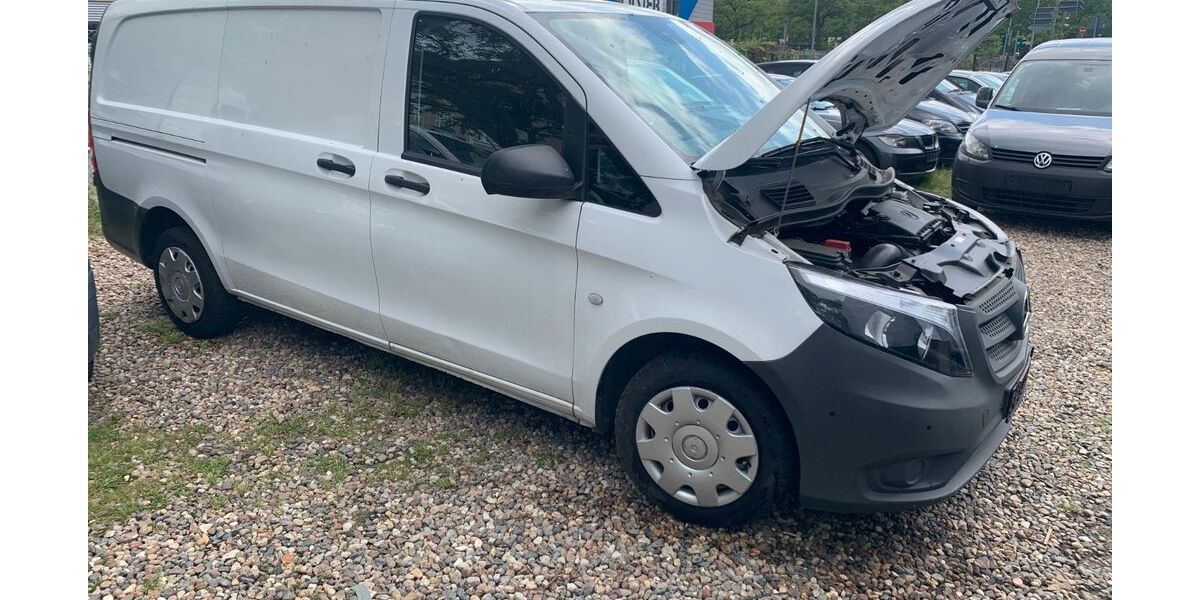 Mercedes-Benz Vito 206.000 km 12.799 &euro; Berlin 10829