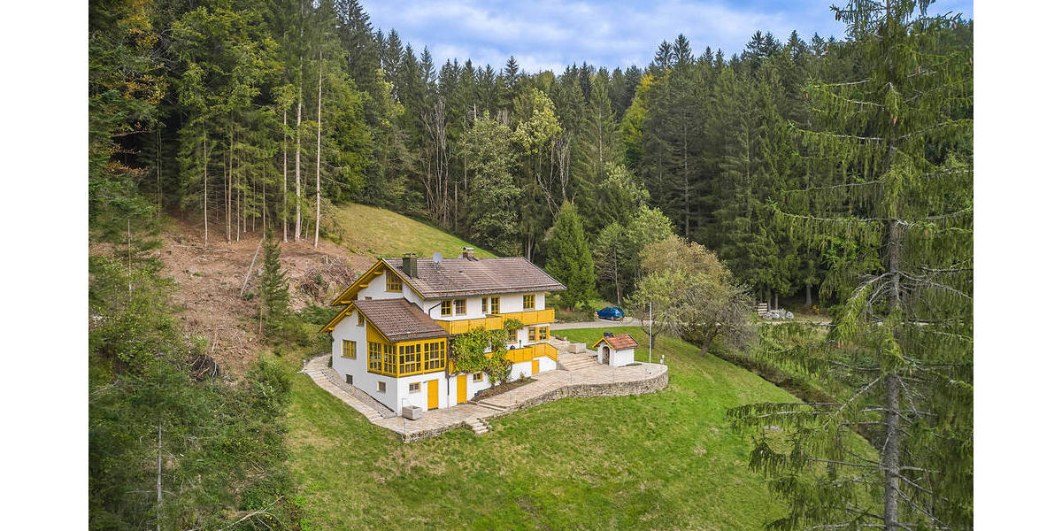 Mehrfamilienhaus, Wohnhaus Viechtach - 6 Zimmer, 228 m&sup2;, 729.000&euro; | Angebot:25728272
