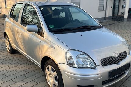 Toyota Yaris 115.000 km 2.900 &euro; Aalen 73431