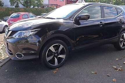 Nissan Qashqai 81.500 km 13.480 € Fürth 90763