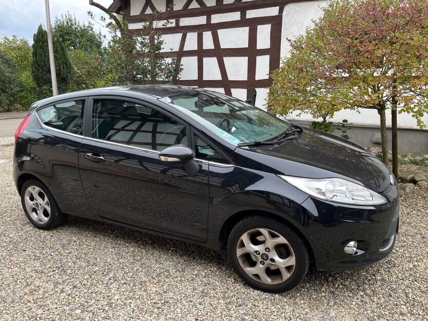 Ford Fiesta 254.665 km 2.300 € Willstätt 77731