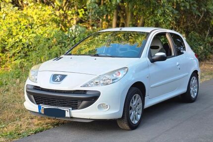 Peugeot 206 210.000 km 1.600 &euro; Düsseldorf 40547
