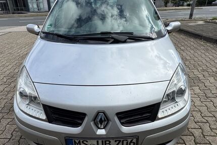 Renault Scenic 220.000 km 999 € Essen 45133