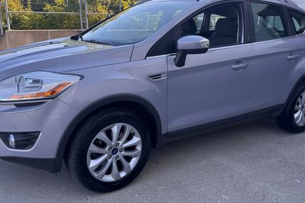Ford Kuga 106.000 km 9.999 € München 81825