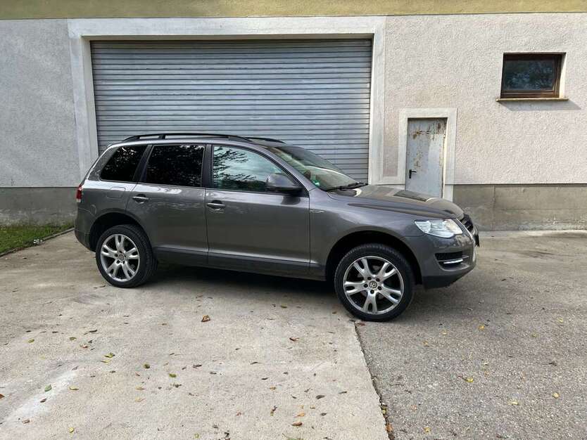 VW Touareg 273.500 km 7.290 € Ilshofen 74532