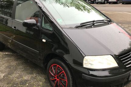 VW Sharan 245.000 km 1.200 &euro; Frankfurt 65936