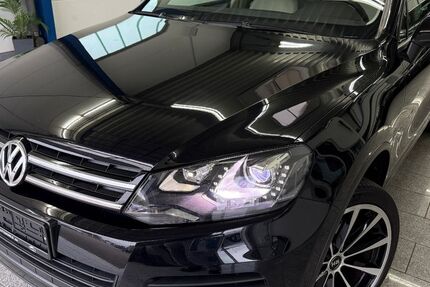 VW Touareg 153.705 km 18.749 € Köln 50829