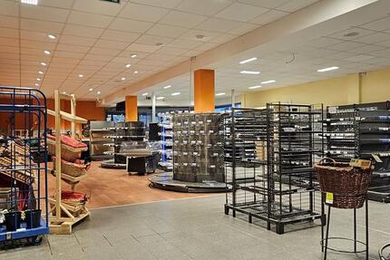 Werbewirksame Einzelhandelsfläche am Rande der Schwabacher Innenstadt zimmer