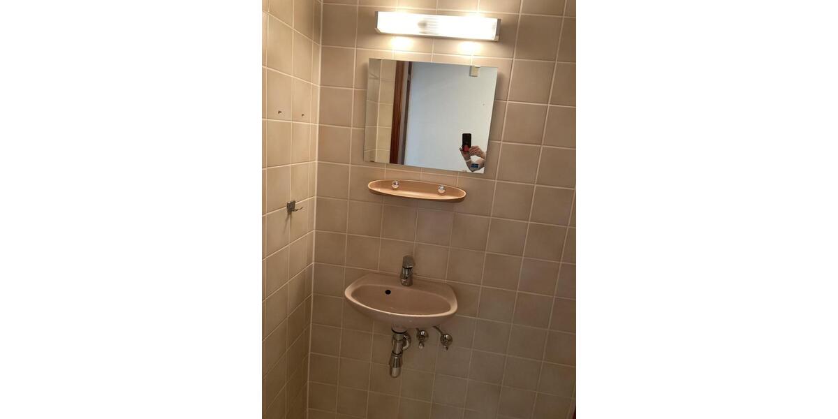 Erdgeschoßwohnung Stuttgart Botnang - 3.5 Zimmer, 87 m&sup2;, 1.300&euro; | Angebot:26660013