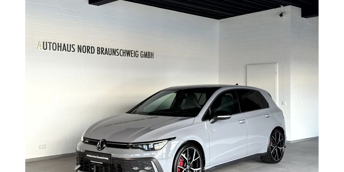 VW Golf 8.954 km 39.890 &euro; Braunschweig 38112