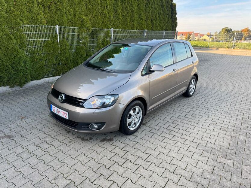 VW Golf 269.000 km 2.350 € Kötz 89359