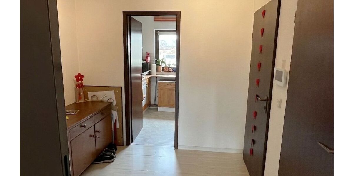 **RESERVIERT** Ansprechende 3-Zimmer-Eigentumswohnung mit Sonnenbalkon und Tiefgaragenstellplatz in Bad Homburg vor der Höhe – Ober-Eschbach - Etagenwohnung Bad Homburg Gonzenheim | Angebot:26336945