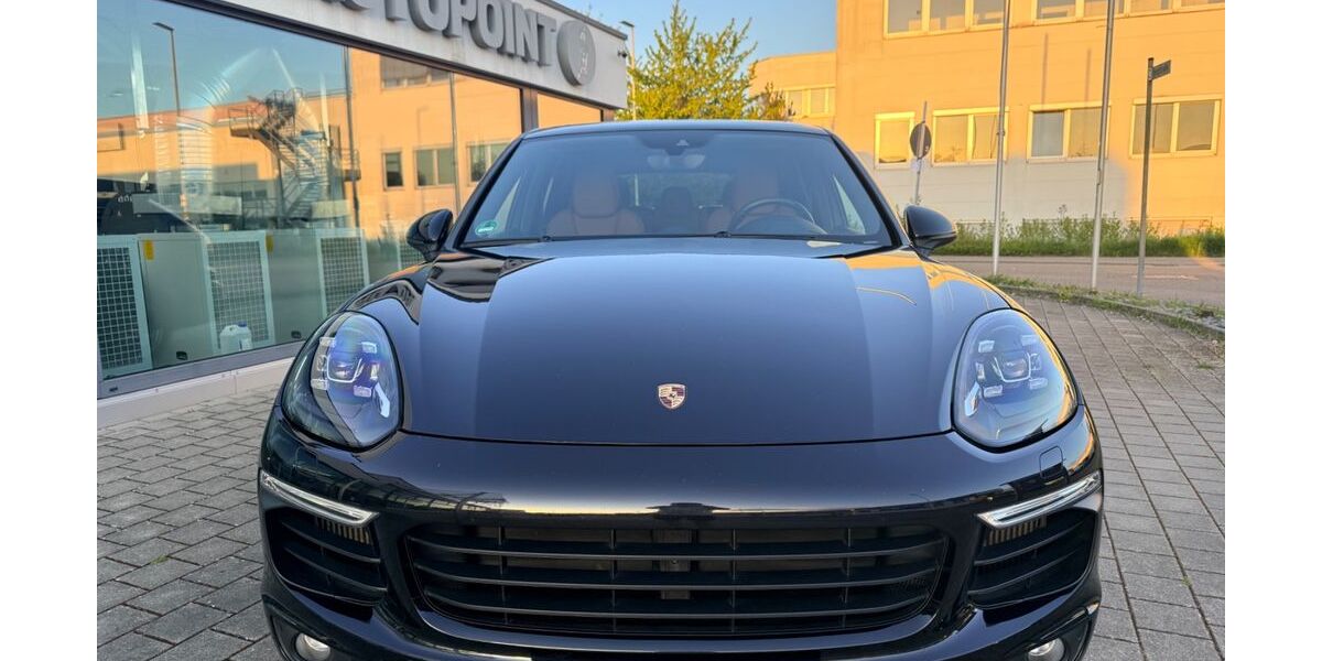 Porsche Cayenne 95.200 km 58.911 &euro; Pleidelsheim 74385
