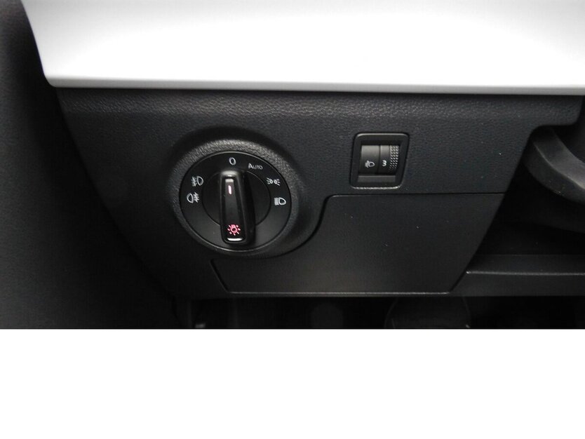 Seat Ibiza 1.0 Reverence MPI BMT 4Trg Klima Radio 18.700 km 12.990 € Vordorf 38533