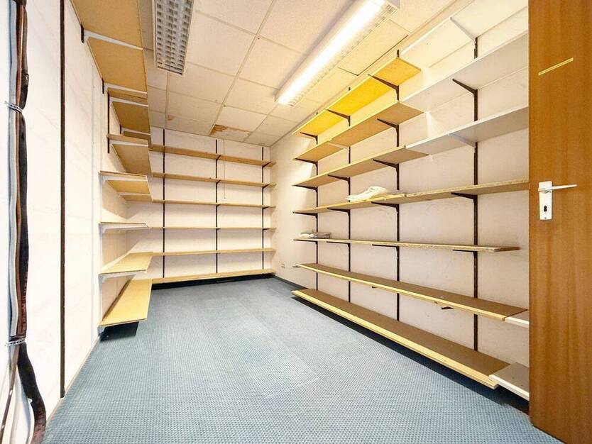 Schwachhausen Zentral gelegenes Büro- und Geschäftshaus mit vielseitigen Nutzungsmöglichkeiten
