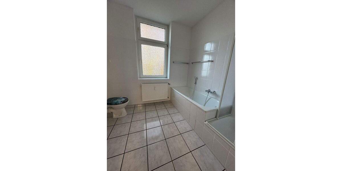 Etagenwohnung Gelsenkirchen Neustadt - 4 Zimmer, 103 m&sup2;, 732&euro; | Angebot:25339795