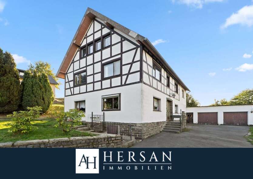 Haus zum Kaufen in Simmerath 229.000 € 209.22 m² 9 zimmer