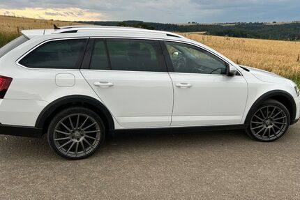 Skoda Octavia 150.000 km 20.500 € Ney 56283