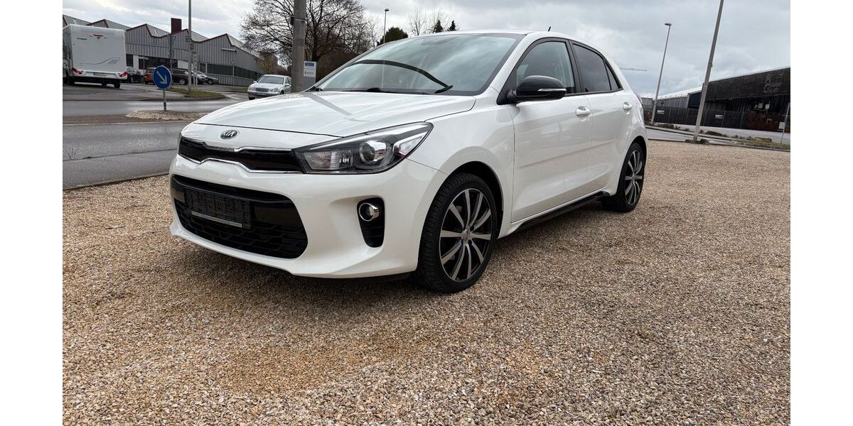 Kia Rio 59.315 km 9.699 &euro; Weissach im Tal 71554