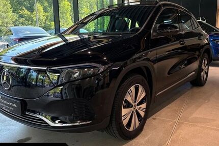 Mercedes EQA