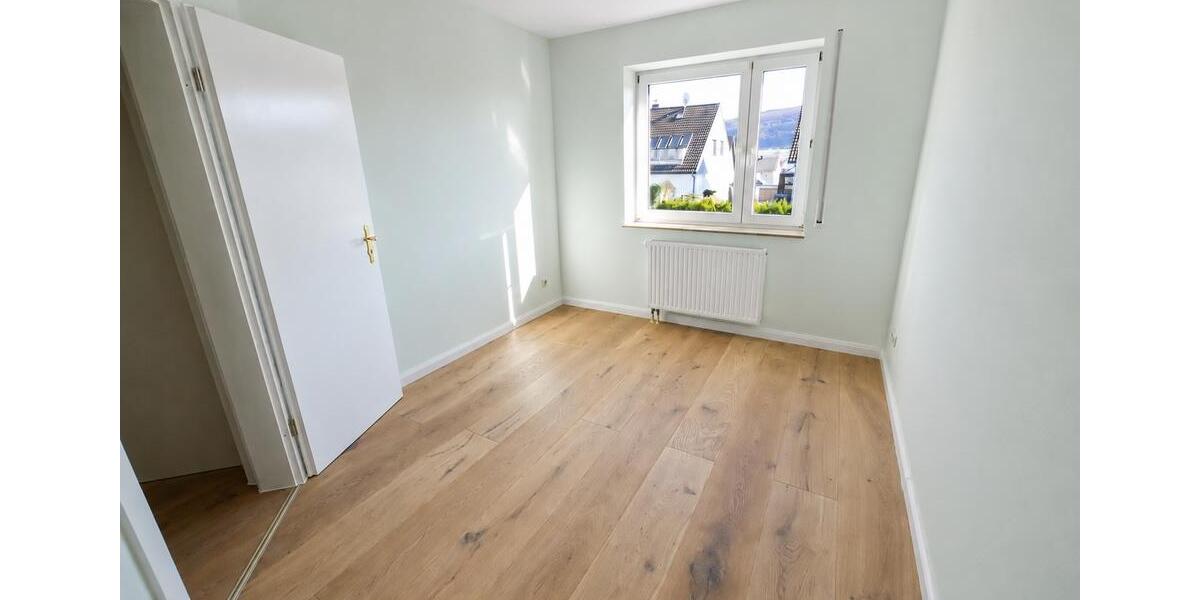 Erdgeschoßwohnung Friedewald - 4 Zimmer, 88 m&sup2;, 239.000&euro; | Angebot:26781200