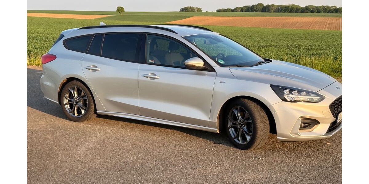 Ford Focus 73.325 km 14.800 &euro; Gaukönigshofen 97253