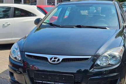 Hyundai i30 147.000 km 3.600 € Essen 45356