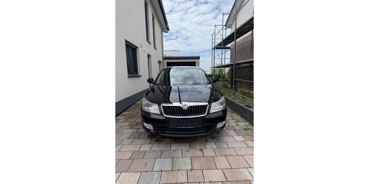 Skoda Octavia 175.000 km 4.790 &euro; Paderborn 33100