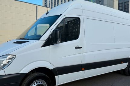Mercedes-Benz Sprinter 237.132 km 13.990 &euro; Berlin 13055
