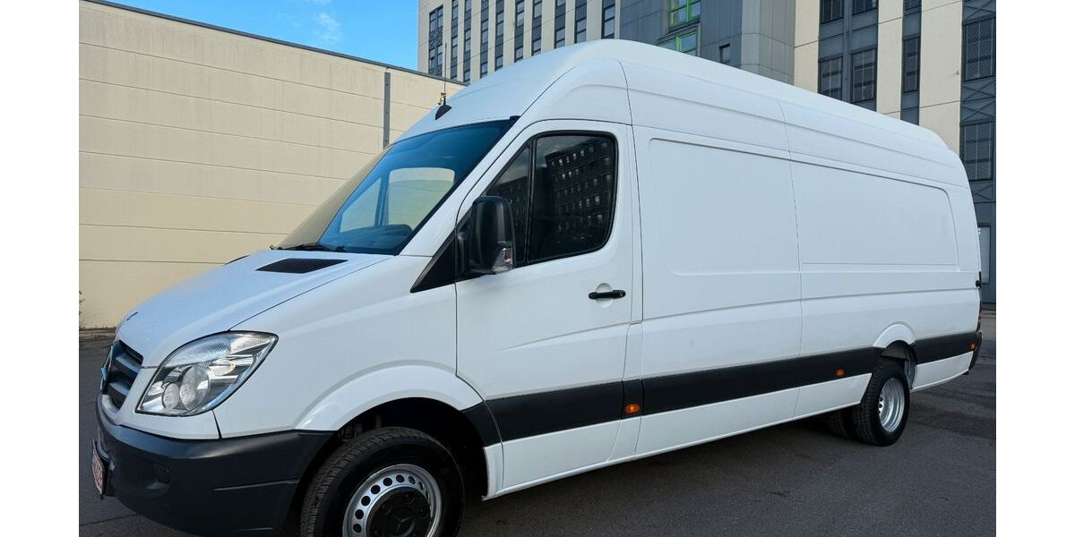 Mercedes-Benz Sprinter 237.132 km 13.990 &euro; Berlin 13055