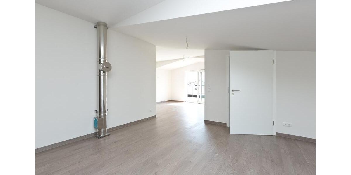 Etagenwohnung Waren (Müritz) - 3 Zimmer, 125 m&sup2;, 1.996&euro; | Angebot:24768300