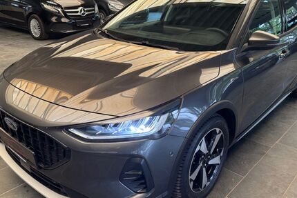 Ford Focus 5.350 km 26.000 € Versmold 33775