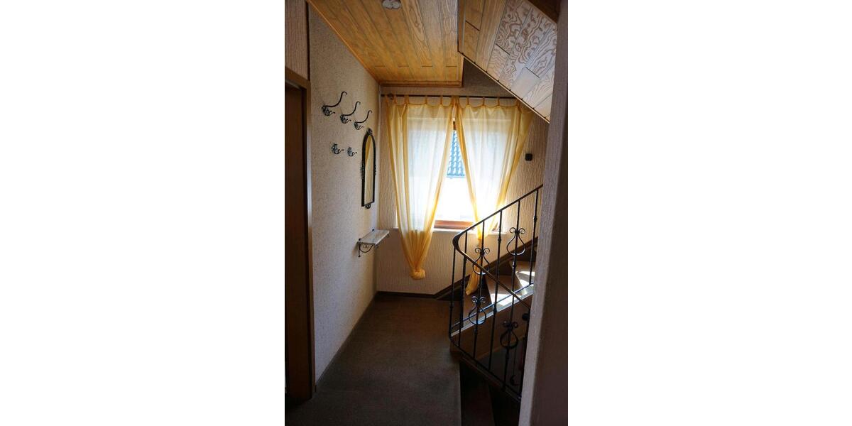 Einfamilienhaus Breidenbach - 7 Zimmer, 258 m&sup2;, 249.000&euro; | Angebot:26869708