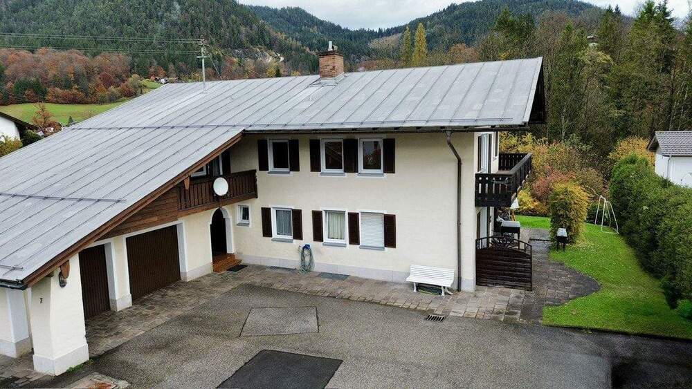 Einfamilienhaus Bischofswiesen - 8 Zimmer, 245 m&sup2;, 1.290.000&euro; | Angebot:25772353