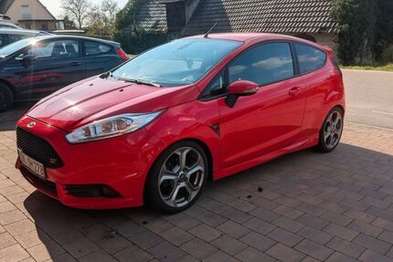 Ford Fiesta 168.900 km 7.299 &euro; Düren 52355