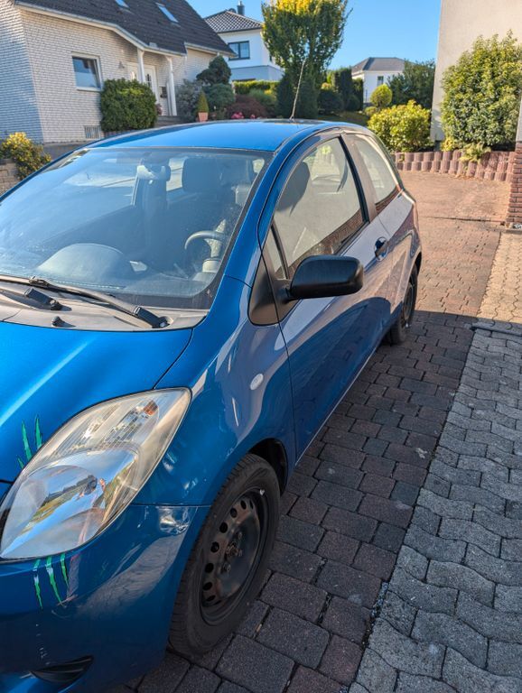 Yaris