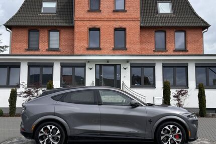 Ford Mustang Mach-E 57.000 km 30.950 &euro; Rotenburg Lispenhausen 36199