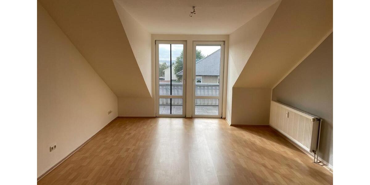 Dachgeschoßwohnung Lübbecke - 3 Zimmer, 100 m&sup2;, 800&euro; | Angebot:26350500