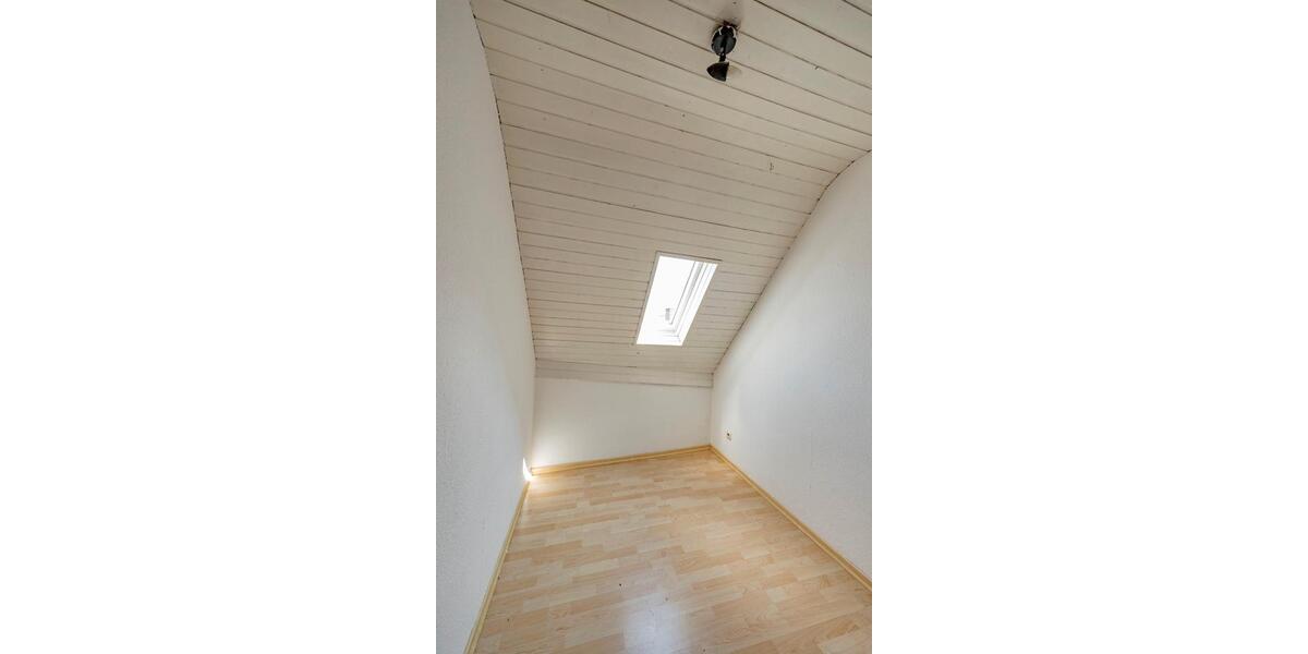 Etagenwohnung Steinau an der Straße - 3 Zimmer, 89 m&sup2;, 750&euro; | Angebot:26598376