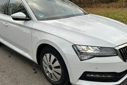 Skoda Superb 269.000 km 14.875 &euro; Bitburg 54634