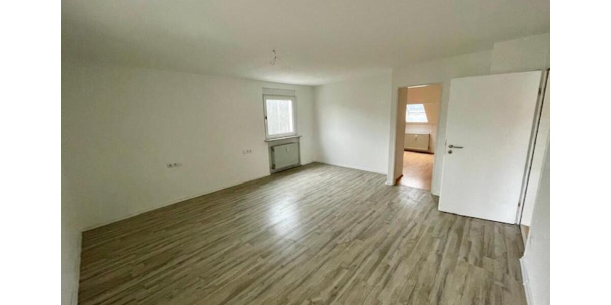 Etagenwohnung Bayreuth Meyernberg - 3 Zimmer, 89 m&sup2;, 990&euro; | Angebot:25589267