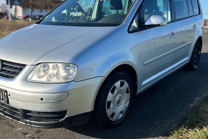 VW Touran 191.000 km 1.799 &euro; Rossdorf 64380
