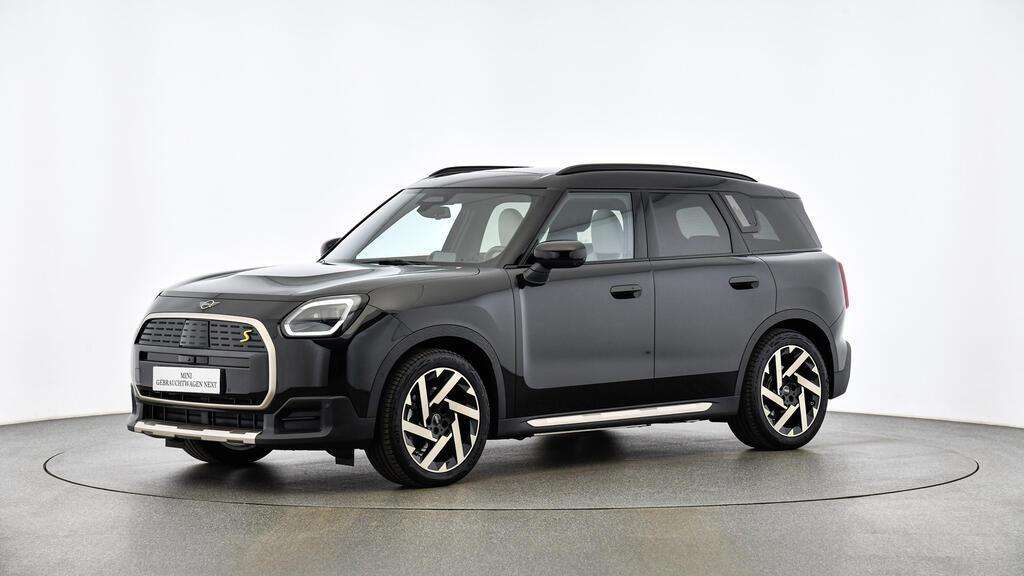 Mini Countryman SE All4 5.925 km 44.274 &euro; München 80788